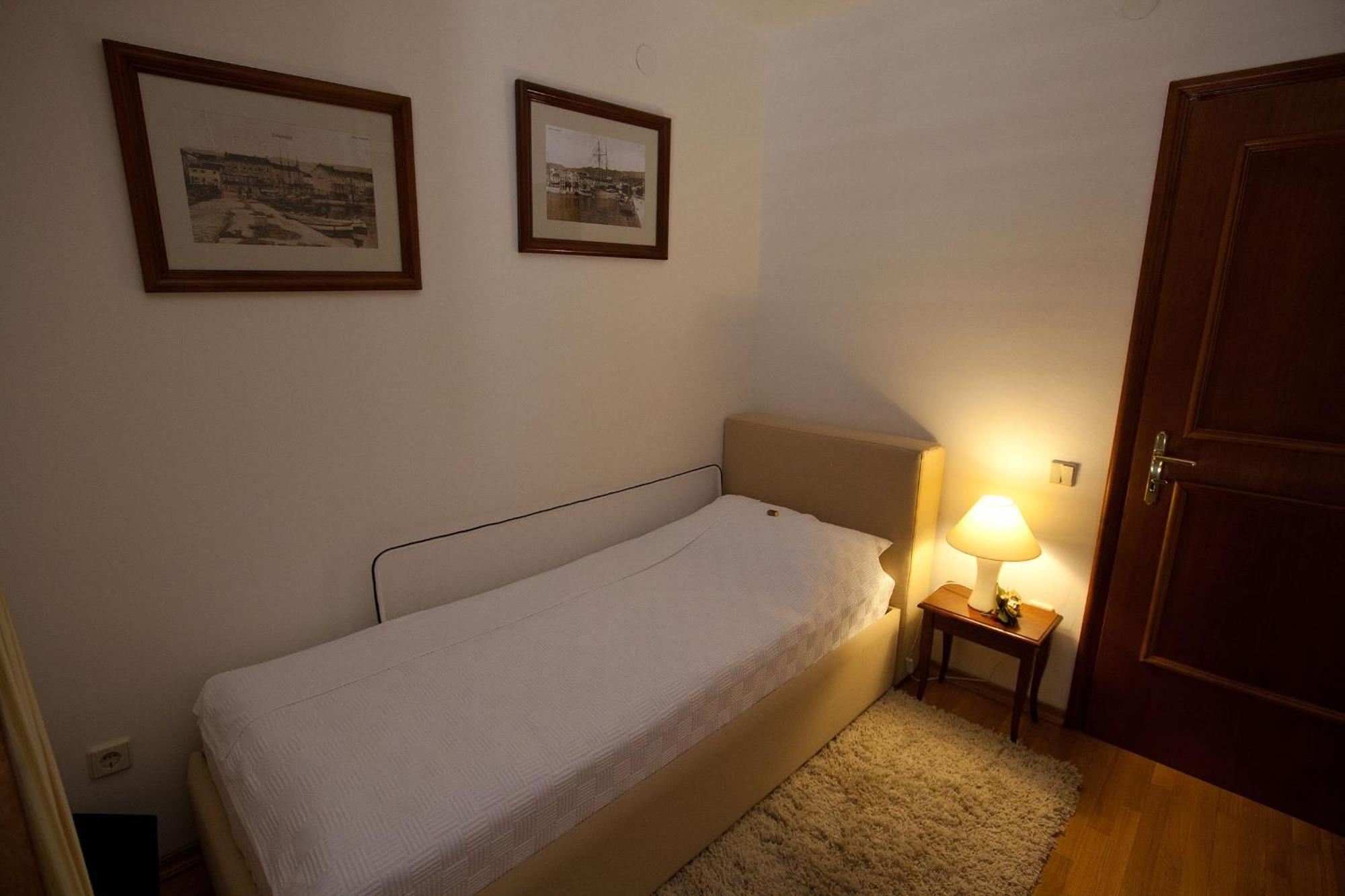 Apartments Villa Castello Crikvenica Exterior photo